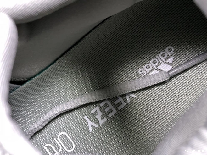 700 Boost v2 Adidas Yeezy Salt EG7487 0723